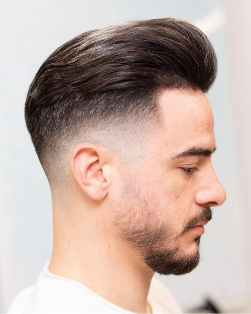 Pompadour With Taper Fade: Gaya Rambut Klasik yang Tetap Modern